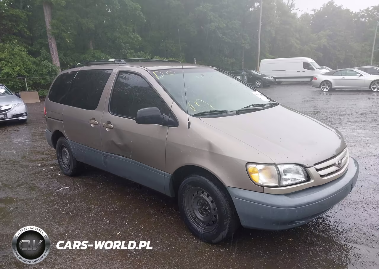 1999 Toyota Sienna Le