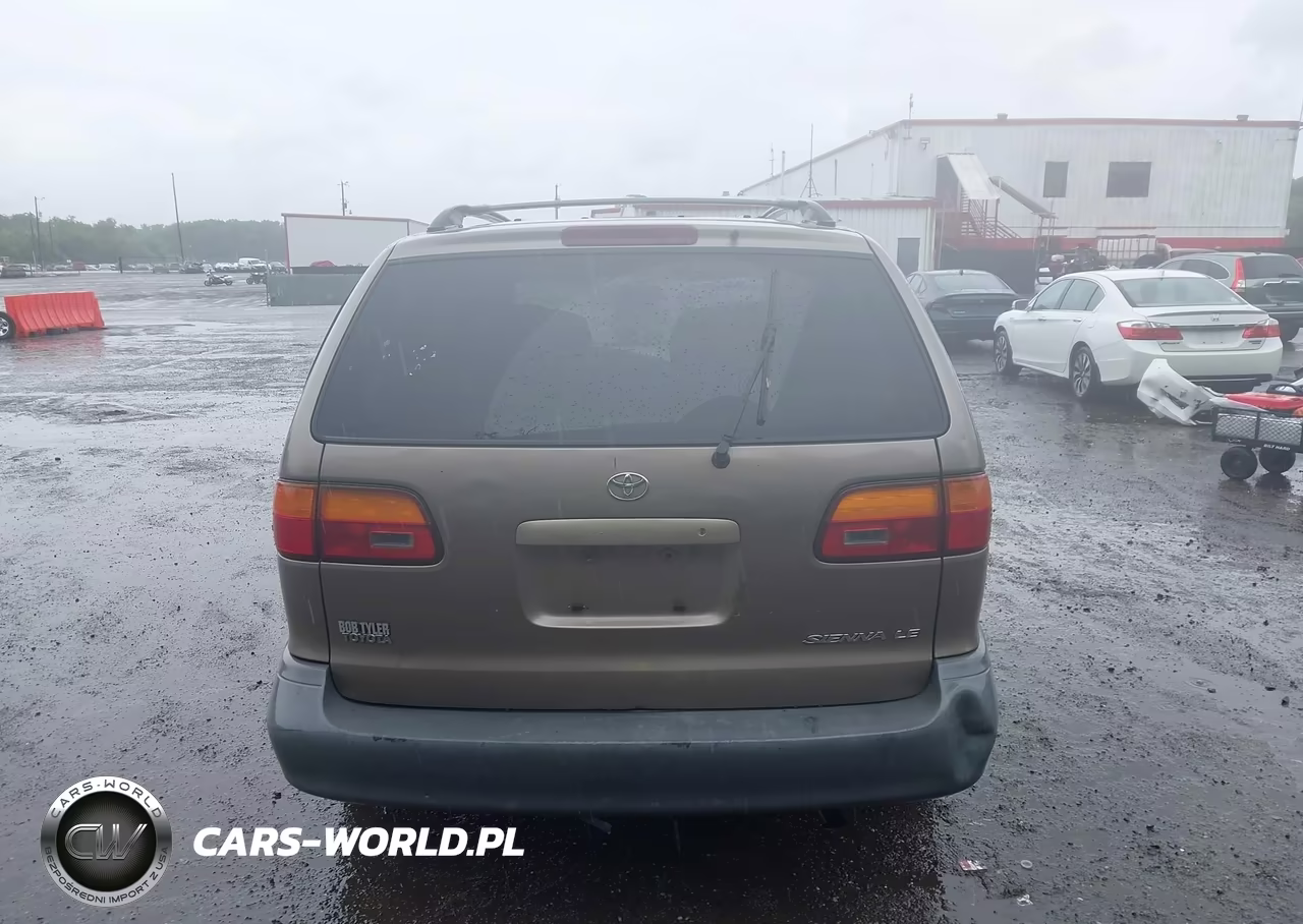 1999 Toyota Sienna Le VIN:4T3ZF13C4XU149843 - 17