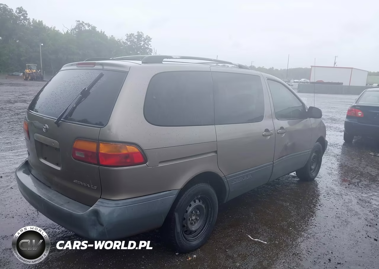 1999 Toyota Sienna Le VIN:4T3ZF13C4XU149843 - 4