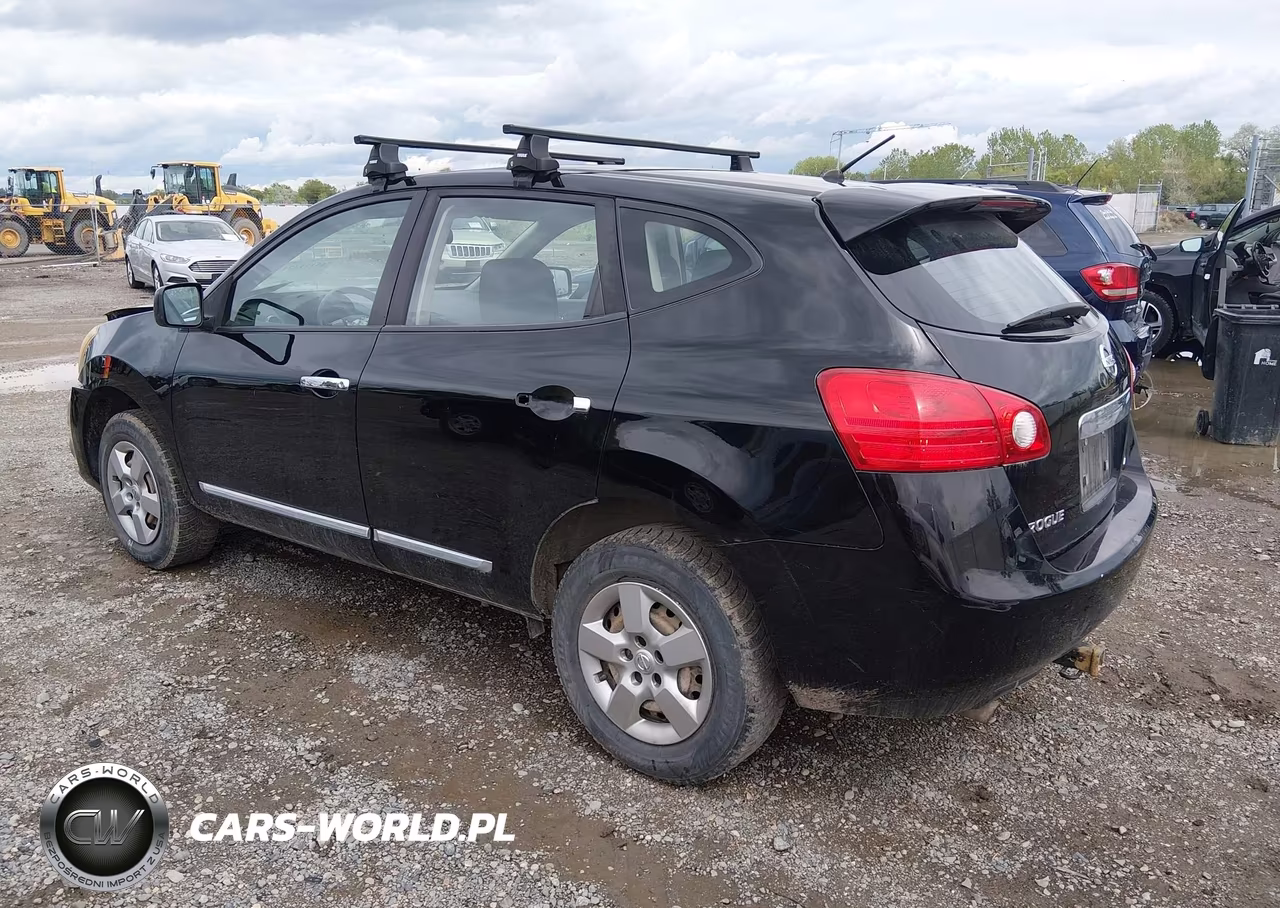2013 Nissan Rogue S VIN:JN8AS5MV9DW622105 - 3