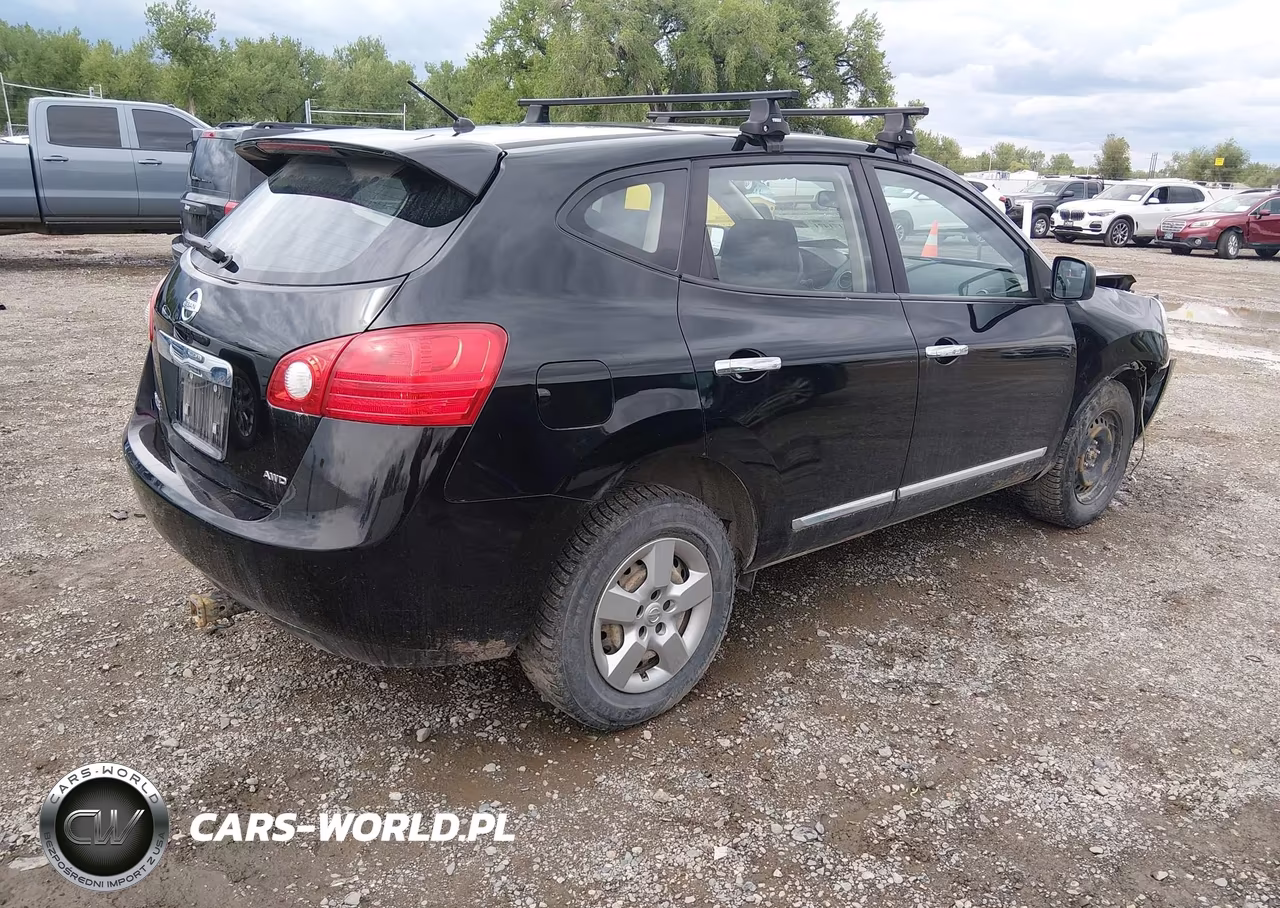 2013 Nissan Rogue S VIN:JN8AS5MV9DW622105 - 4