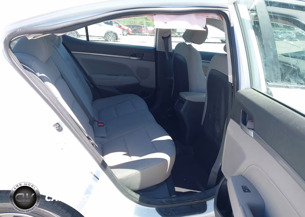 2017 Hyundai Elantra Se VIN:5NPD84LF7HH017751 - 8