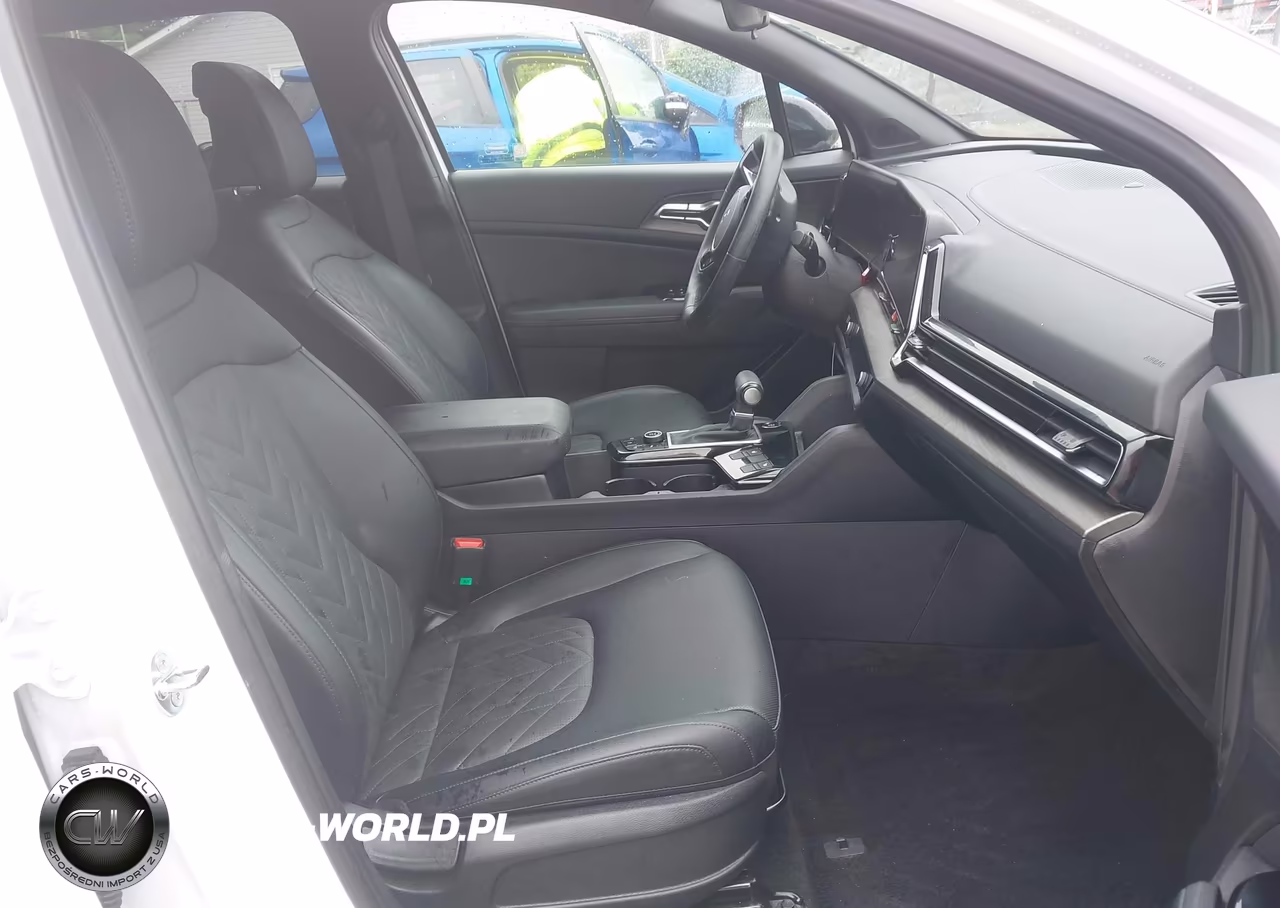 2025 Kia Sportage X-Line VIN:5XYK6CDFXSG238068 - 5