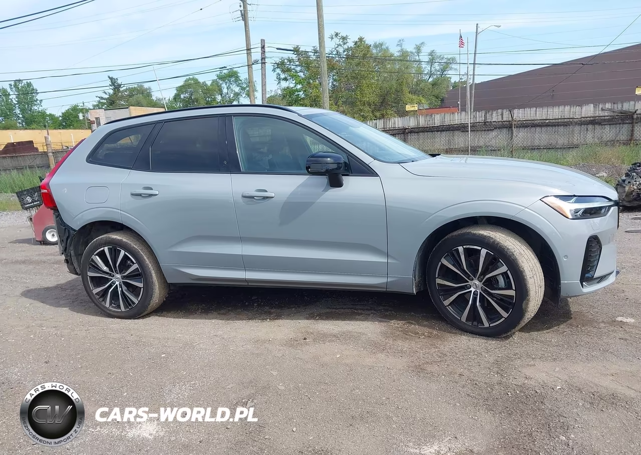 2024 Volvo Xc60 B5 Plus Dark Theme VIN:YV4L12RL1R1782431 - 14