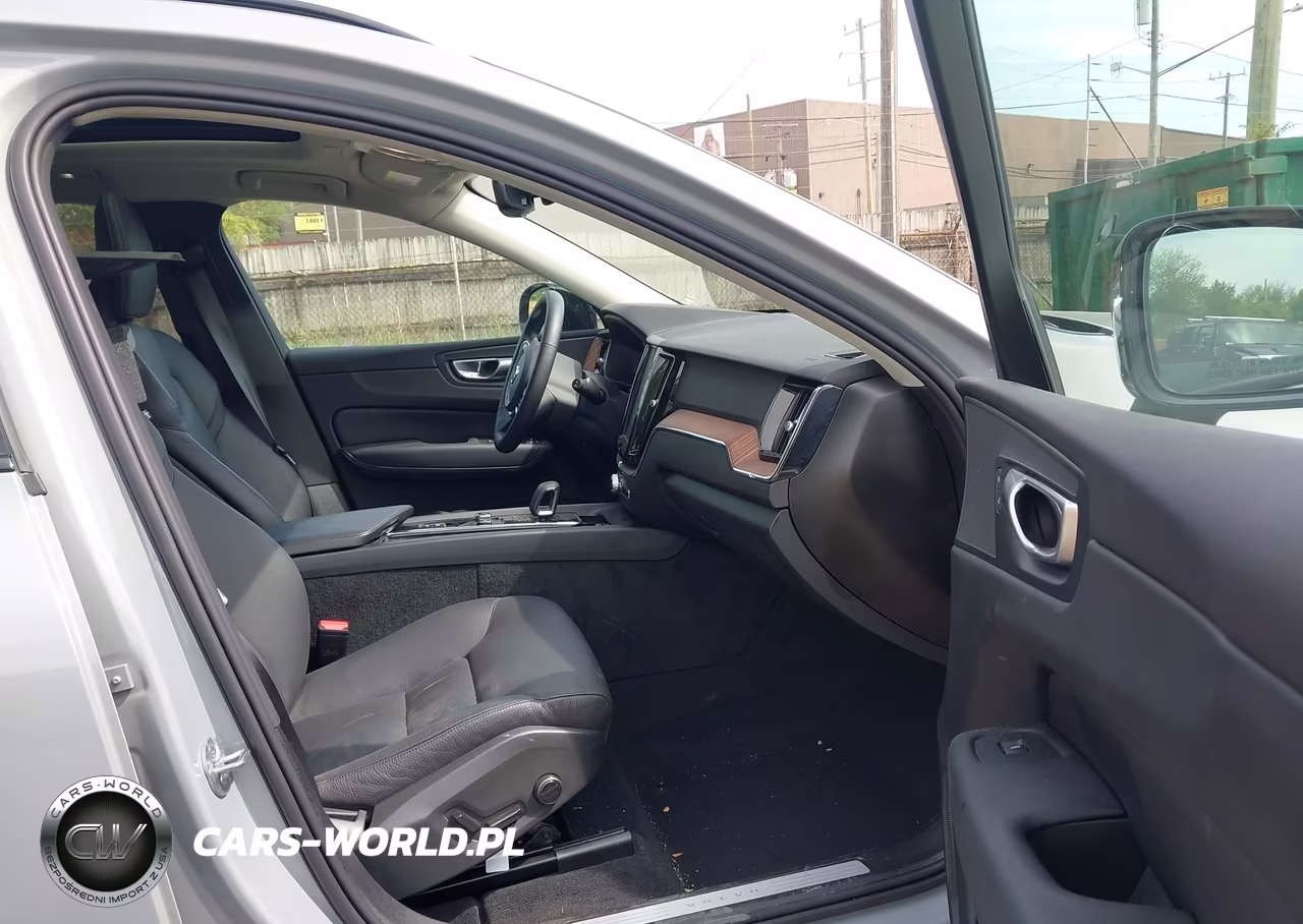2024 Volvo Xc60 B5 Plus Dark Theme VIN:YV4L12RL1R1782431 - 5