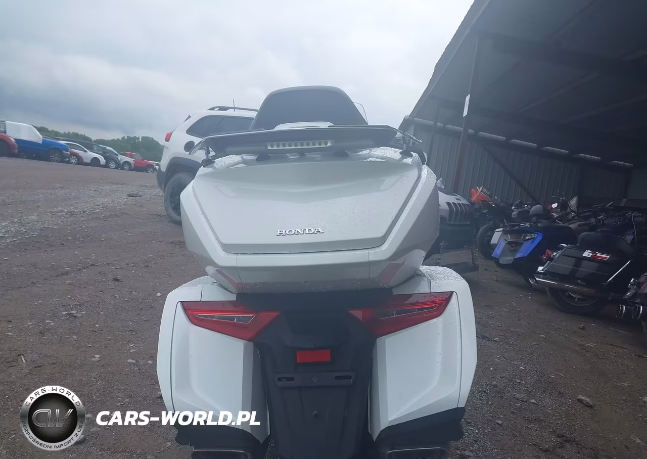 2018 Honda Gl1800 VIN:JH2SC7905JK002478 - 6