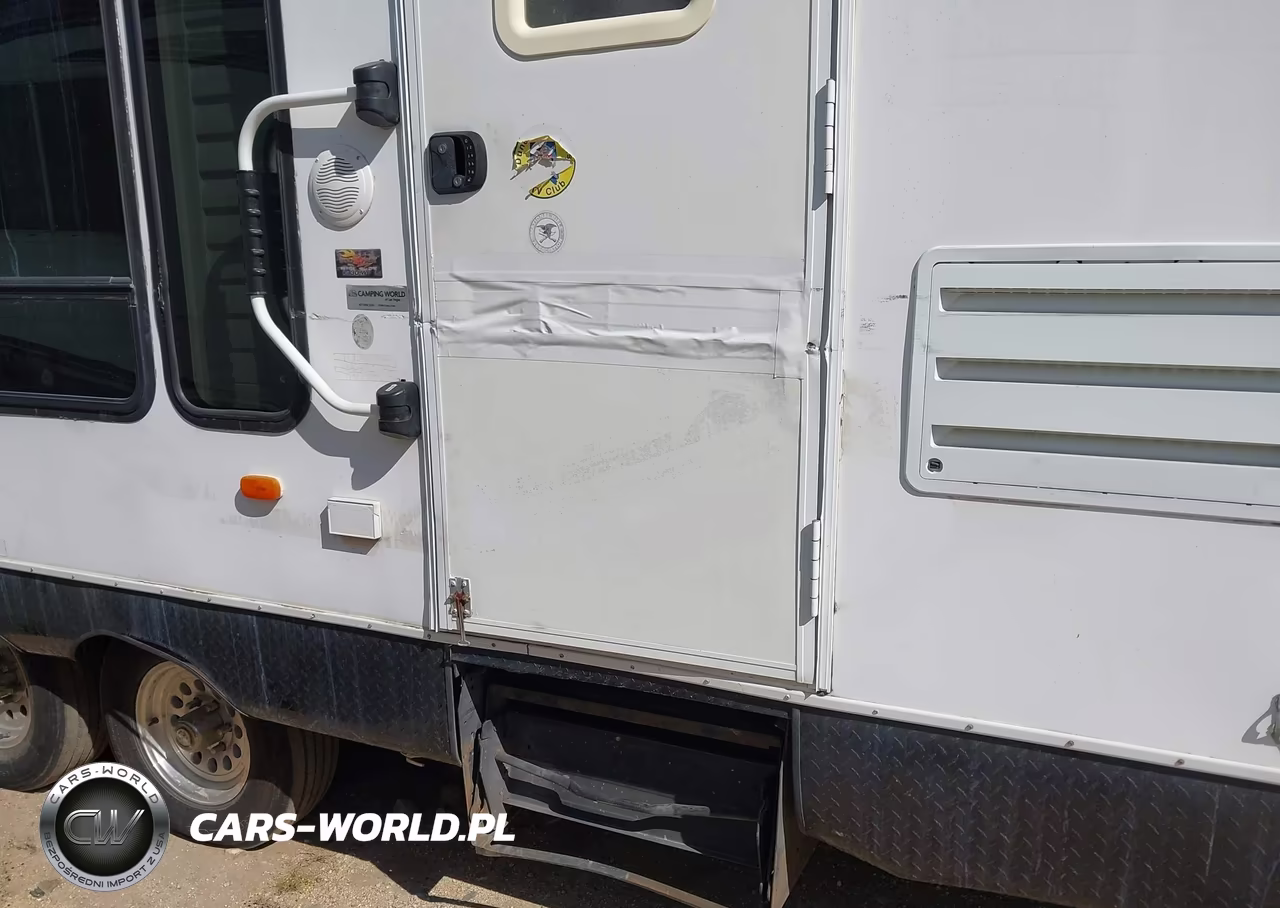 2007 Forest River Cherokee Wolfpack VIN:4X4TCTF2X7Y200064 - 6