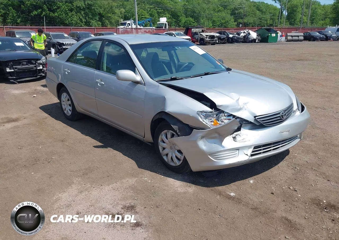2005 Toyota Camry Std – zdjęcie 1 z 17