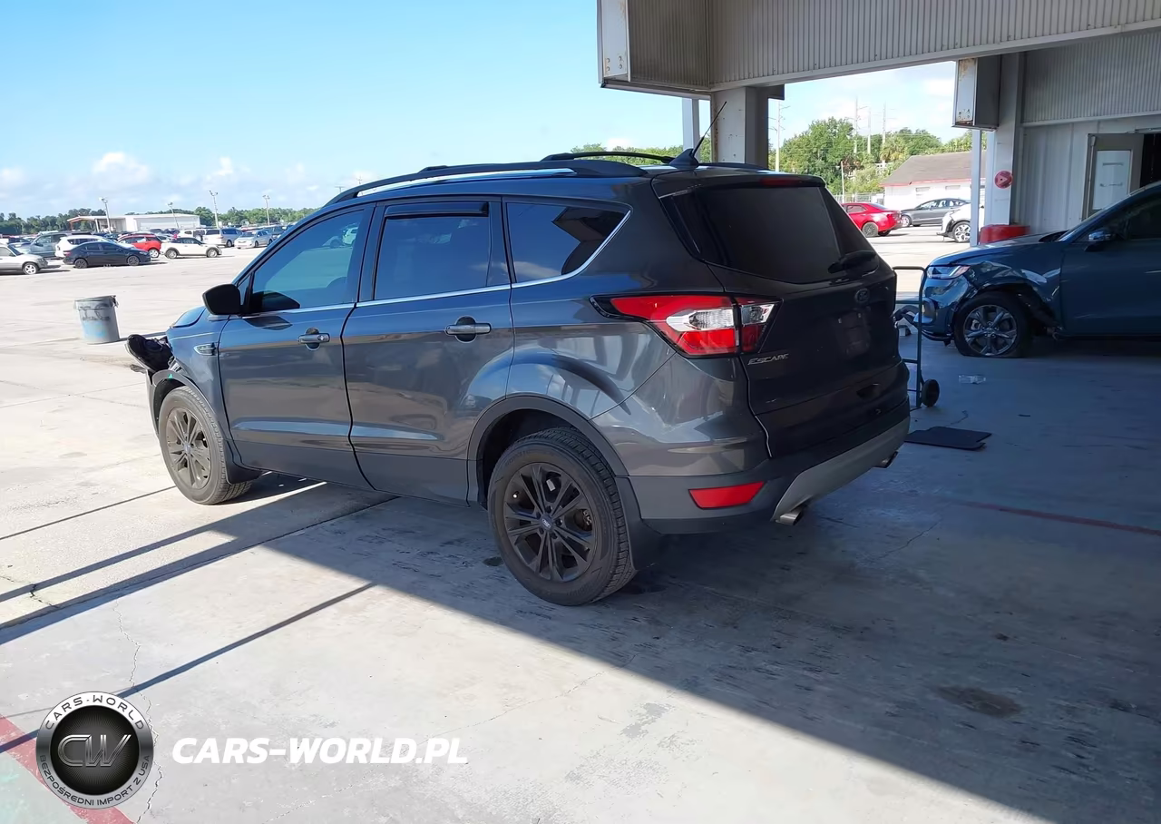2018 Ford Escape Se VIN:1FMCU0GD9JUD15153 - 3