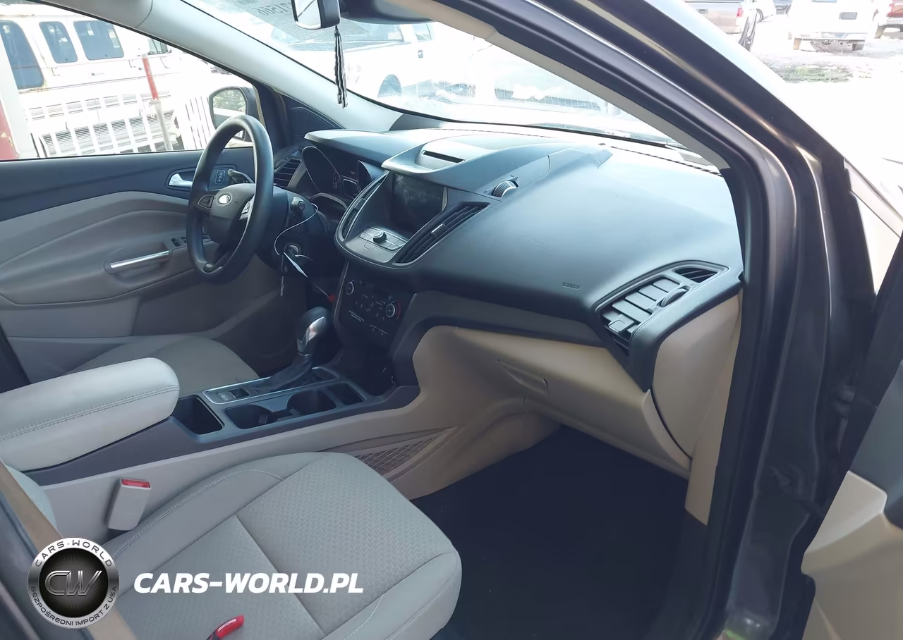 2018 Ford Escape Se VIN:1FMCU0GD9JUD15153 - 5