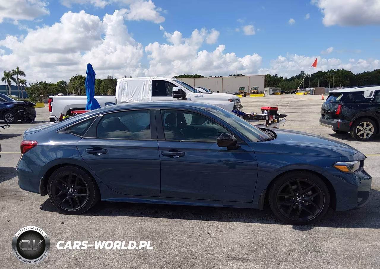 2025 Honda Civic Sport VIN:2HGFE2F58SH553666 - 13