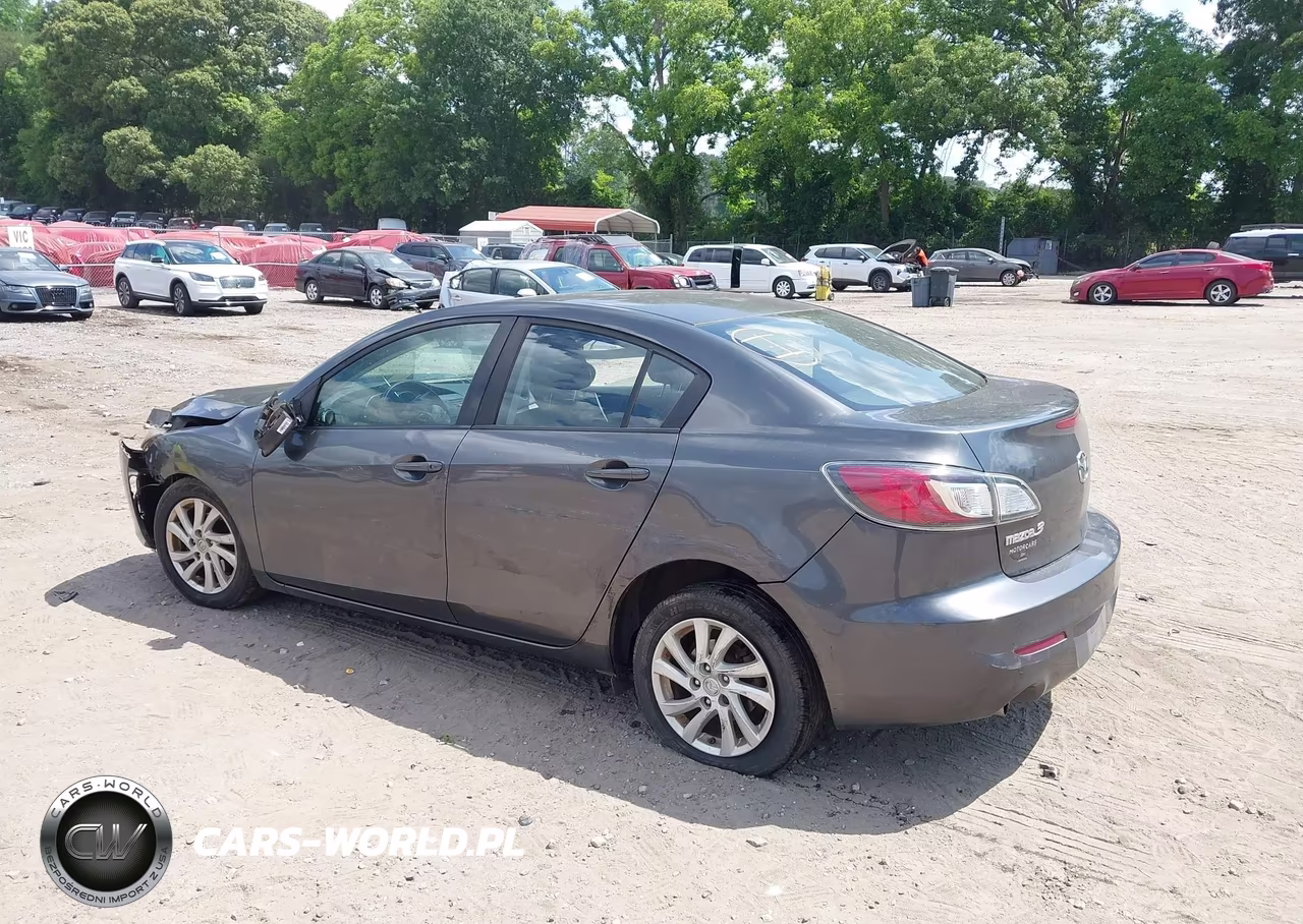 2012 Mazda Mazda3 I Touring VIN:JM1BL1V89C1584207 - 3