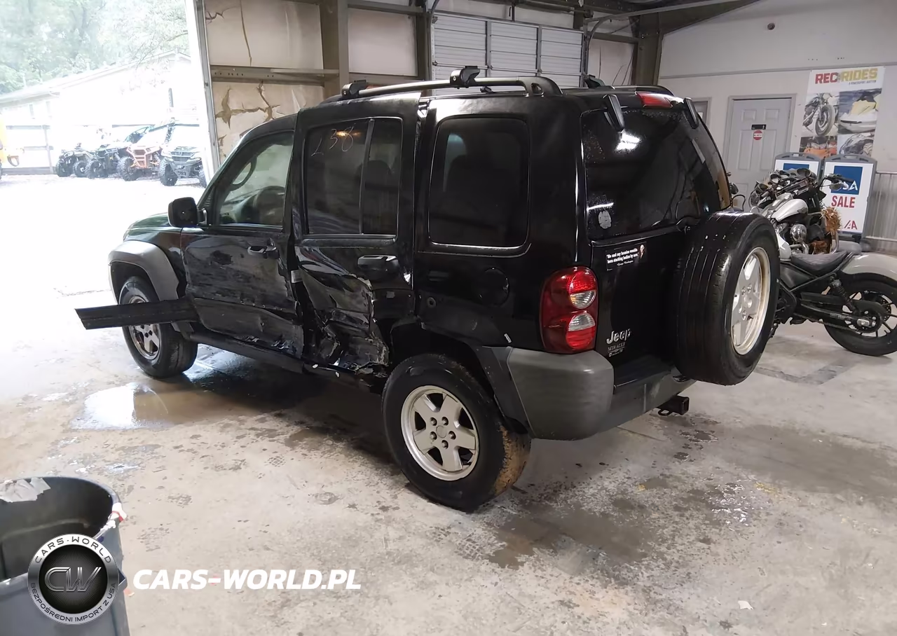 2007 Jeep Liberty Sport VIN:1J4GK48K67W525572 - 3