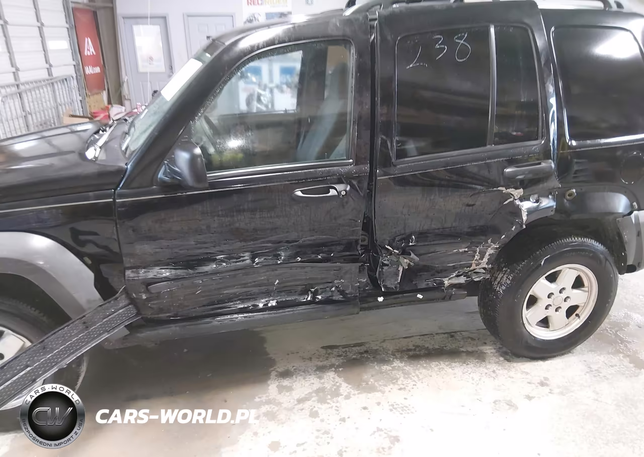 2007 Jeep Liberty Sport VIN:1J4GK48K67W525572 - 6