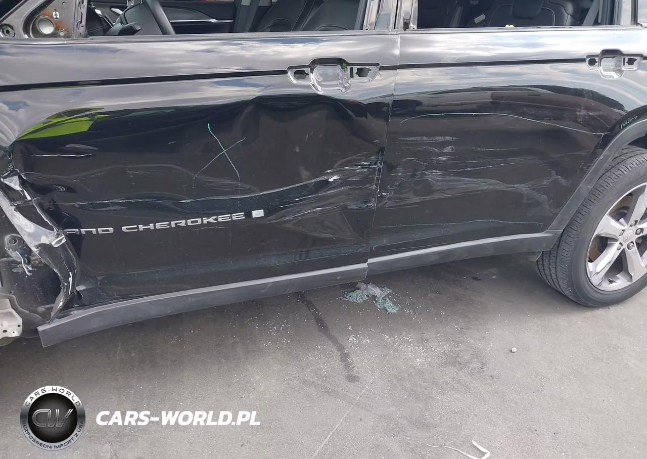 2021 Jeep Grand Cherokee L Limited 4X4 VIN:1C4RJKBG7M8205011 - 18