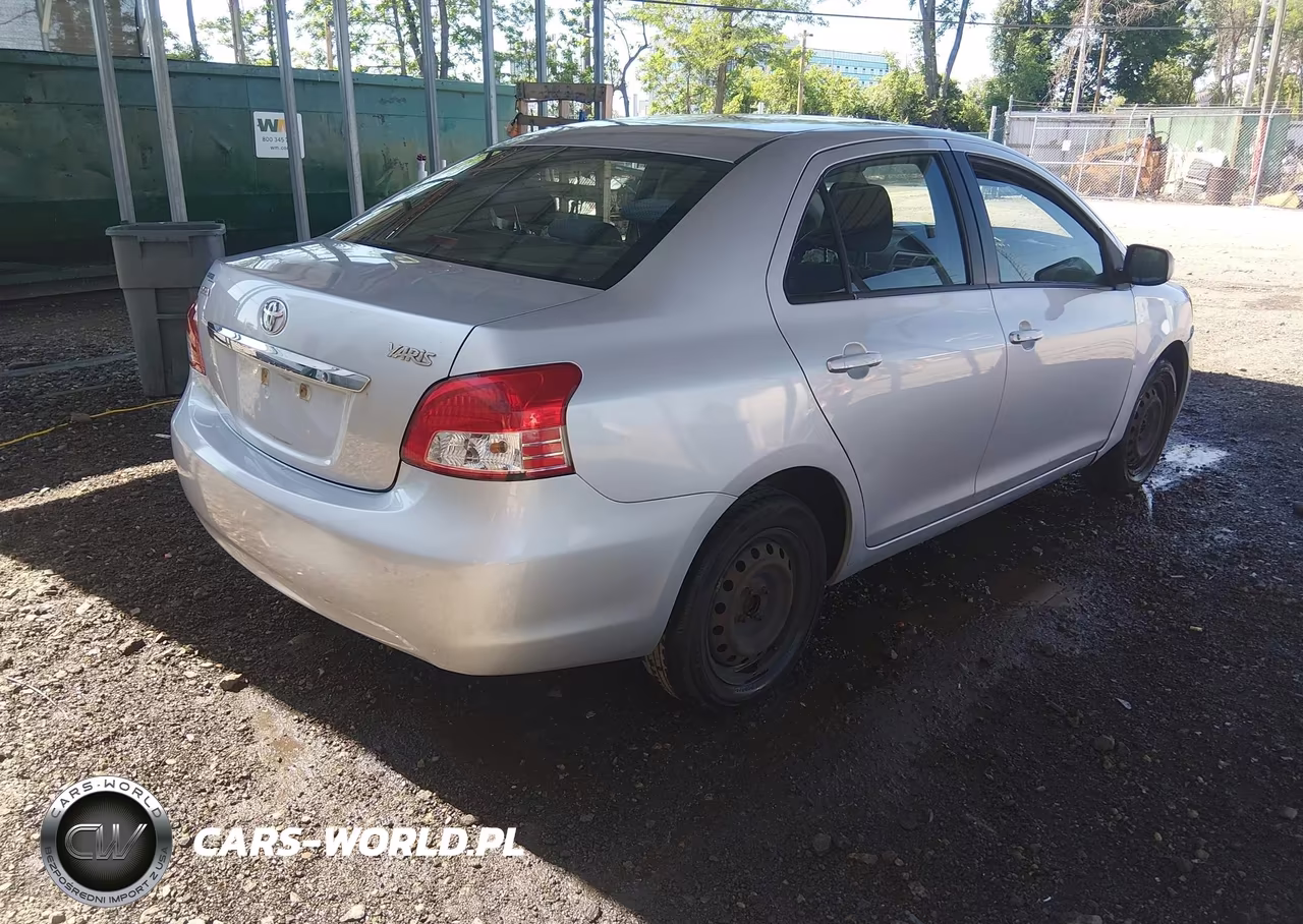2007 Toyota Yaris VIN:JTDBT923271045568 - 4