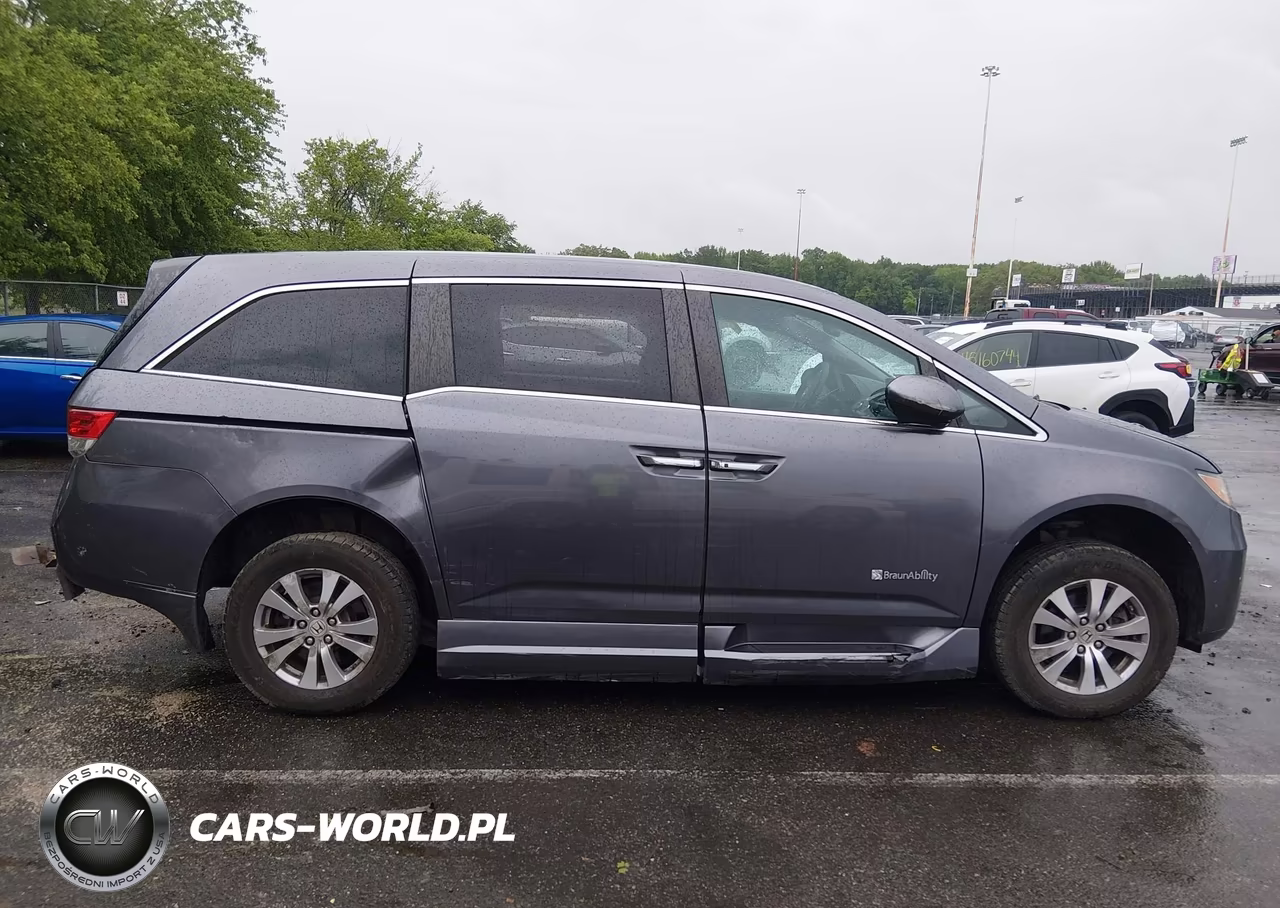 2015 Honda Odyssey Ex VIN:5FNRL5H48FB083013 - 13