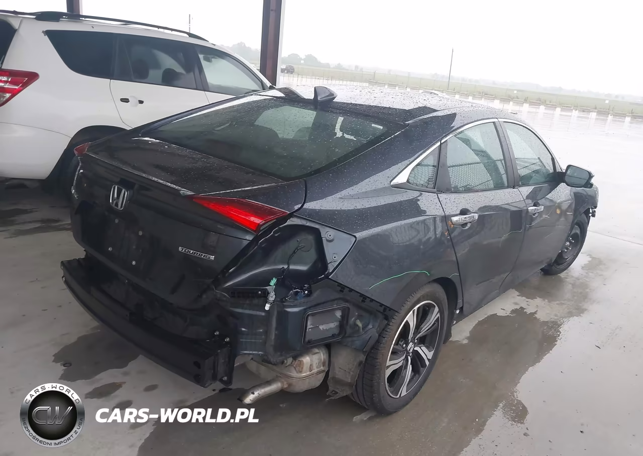 2016 Honda Civic Touring VIN:19XFC1F97GE002696 - 4