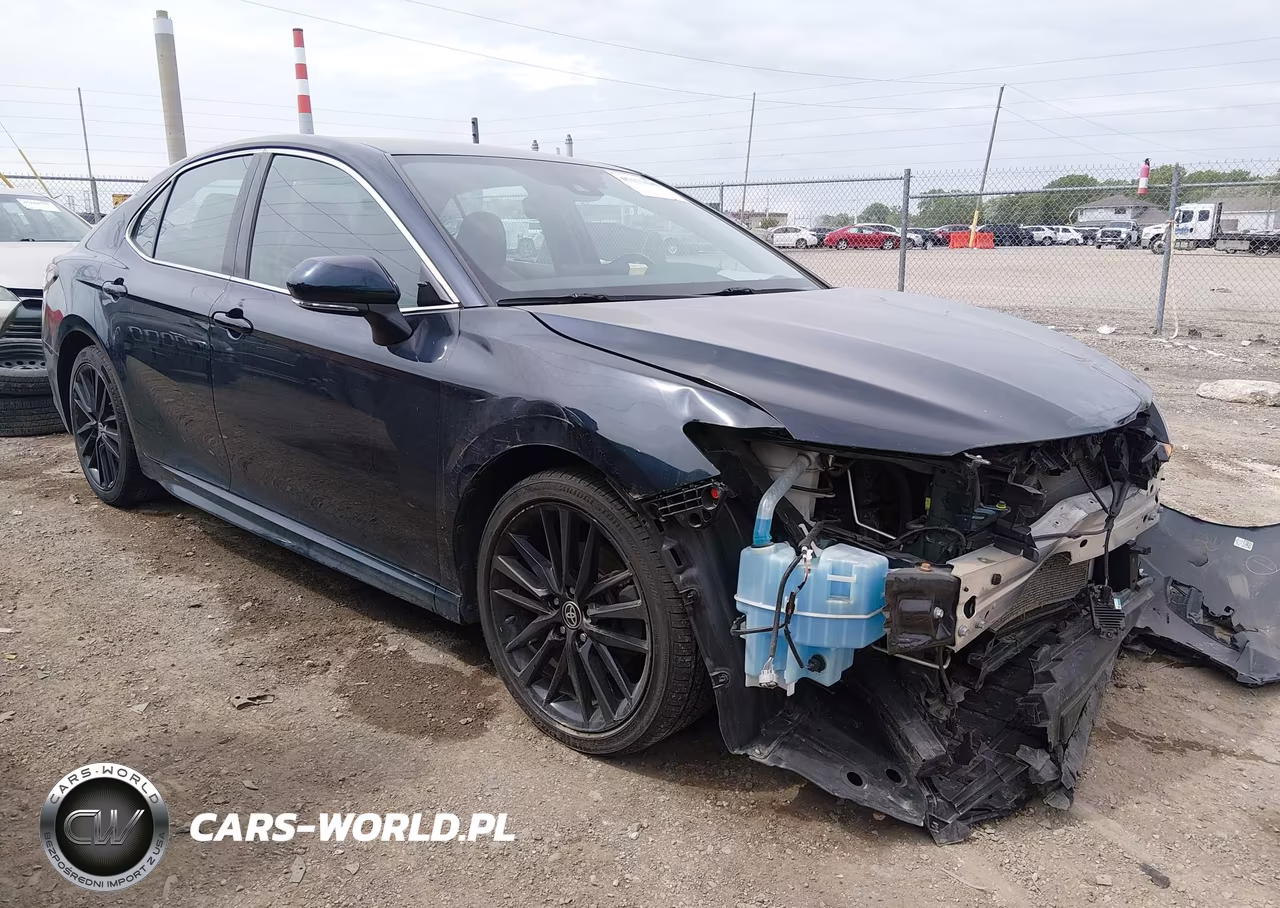 2021 Toyota Camry Xse – zdjęcie 1 z 17