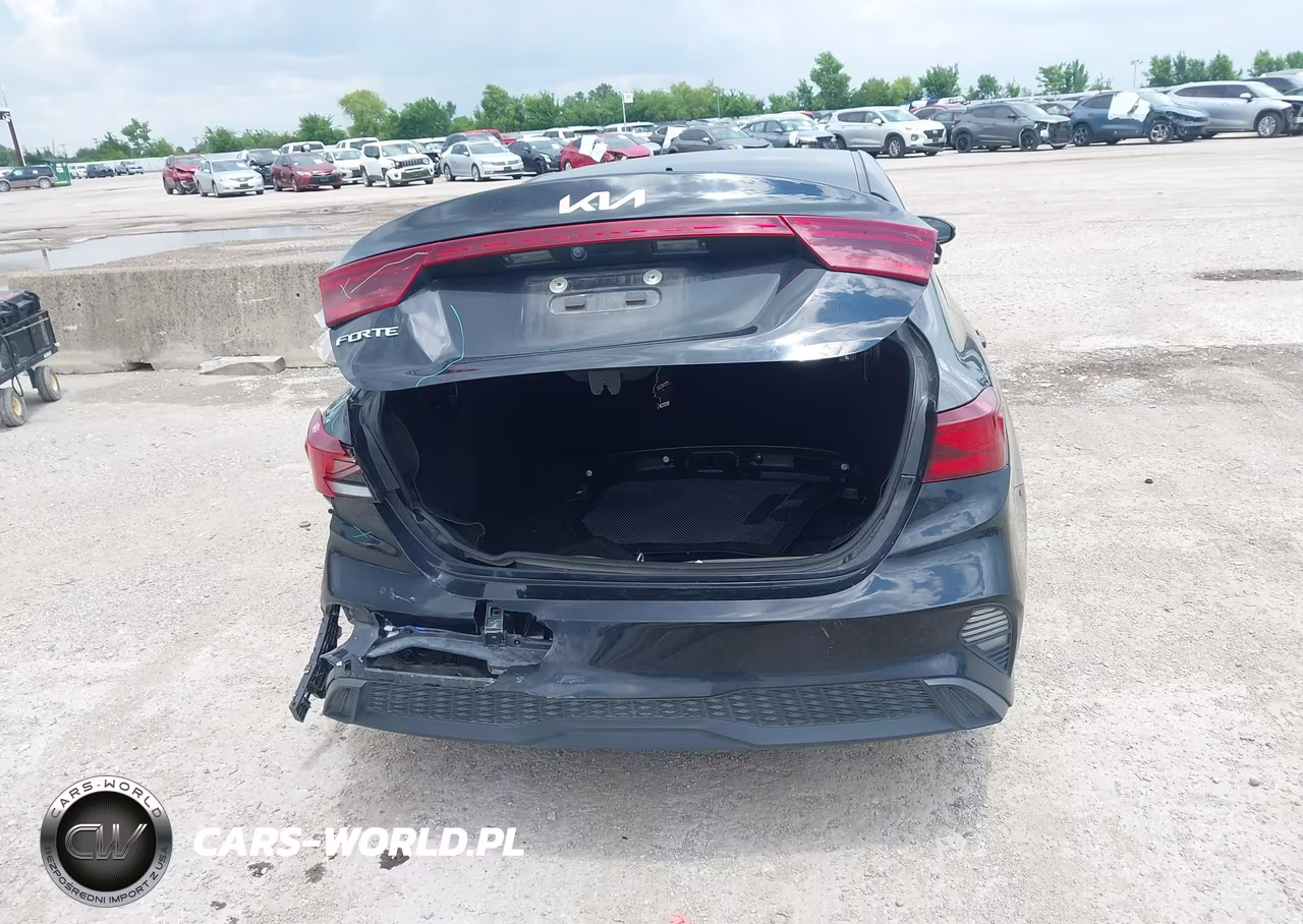 2023 Kia Forte Lxs VIN:3KPF24AD6PE676726 - 16