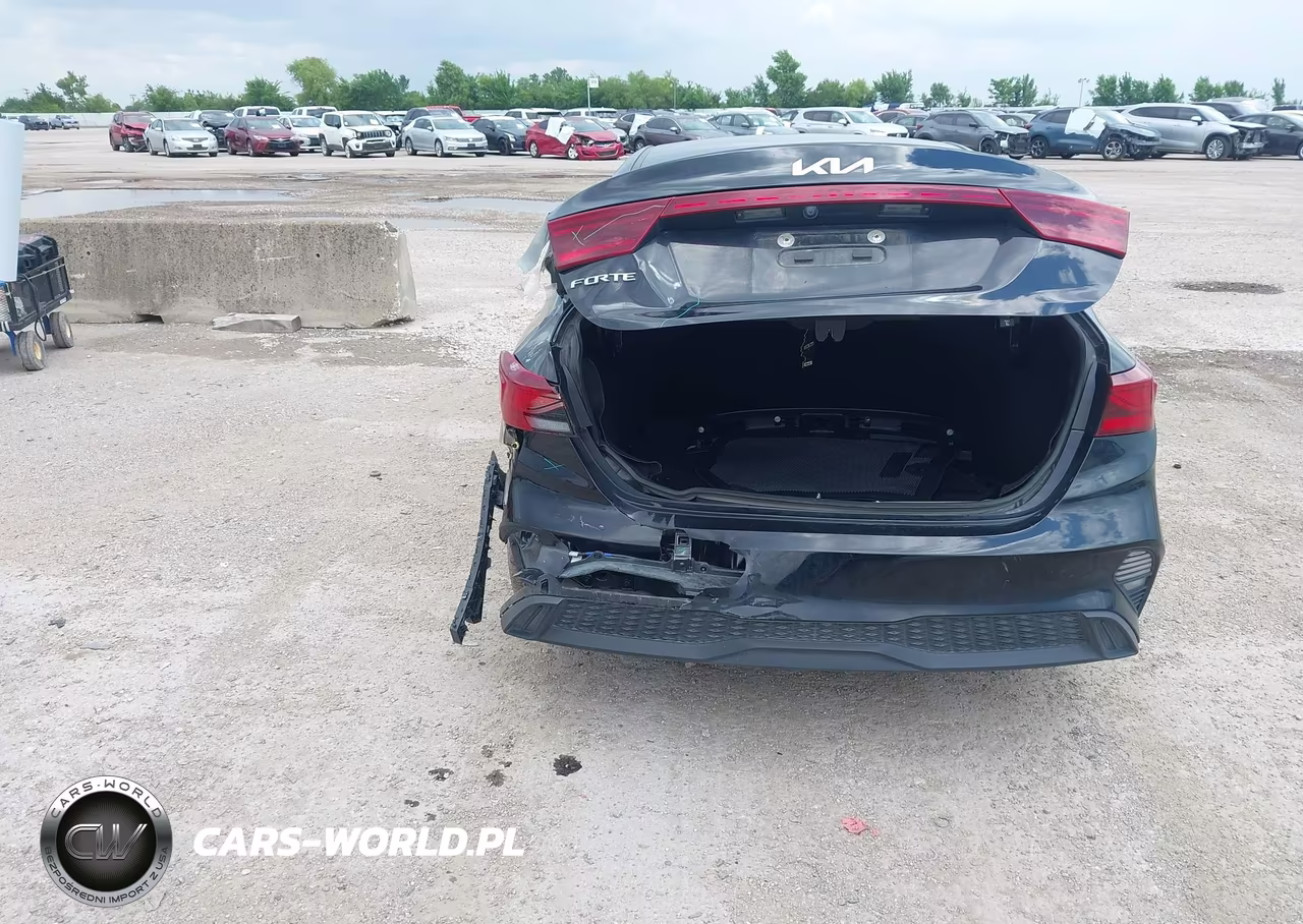 2023 Kia Forte Lxs VIN:3KPF24AD6PE676726 - 6