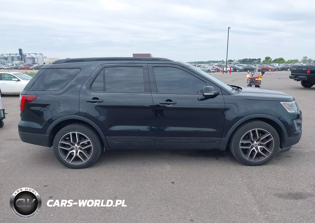 2016 Ford Explorer Sport VIN:1FM5K8GT2GGA76105 - 13