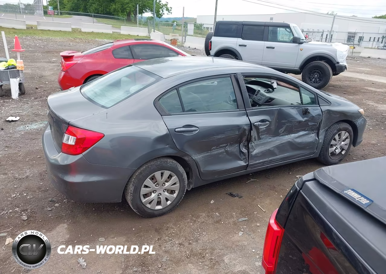 2012 Honda Civic Lx VIN:2HGFB2F55CH319897 - 4