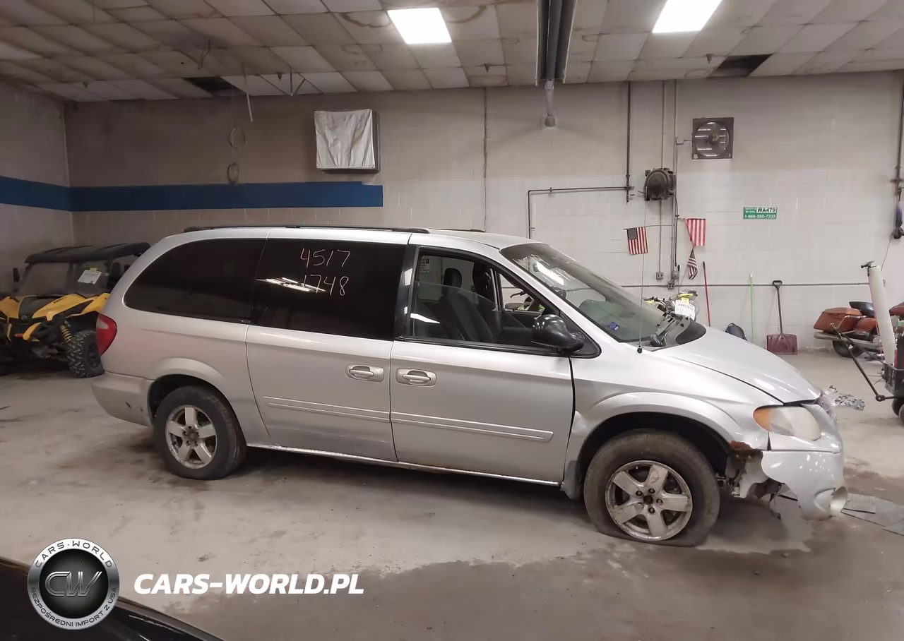 2005 Dodge Grand Caravan Sxt VIN:2D4GP44L15R455817 - 14