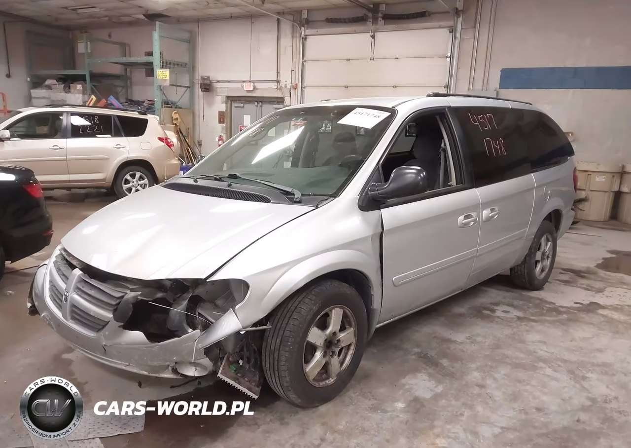 2005 Dodge Grand Caravan Sxt VIN:2D4GP44L15R455817 - 2