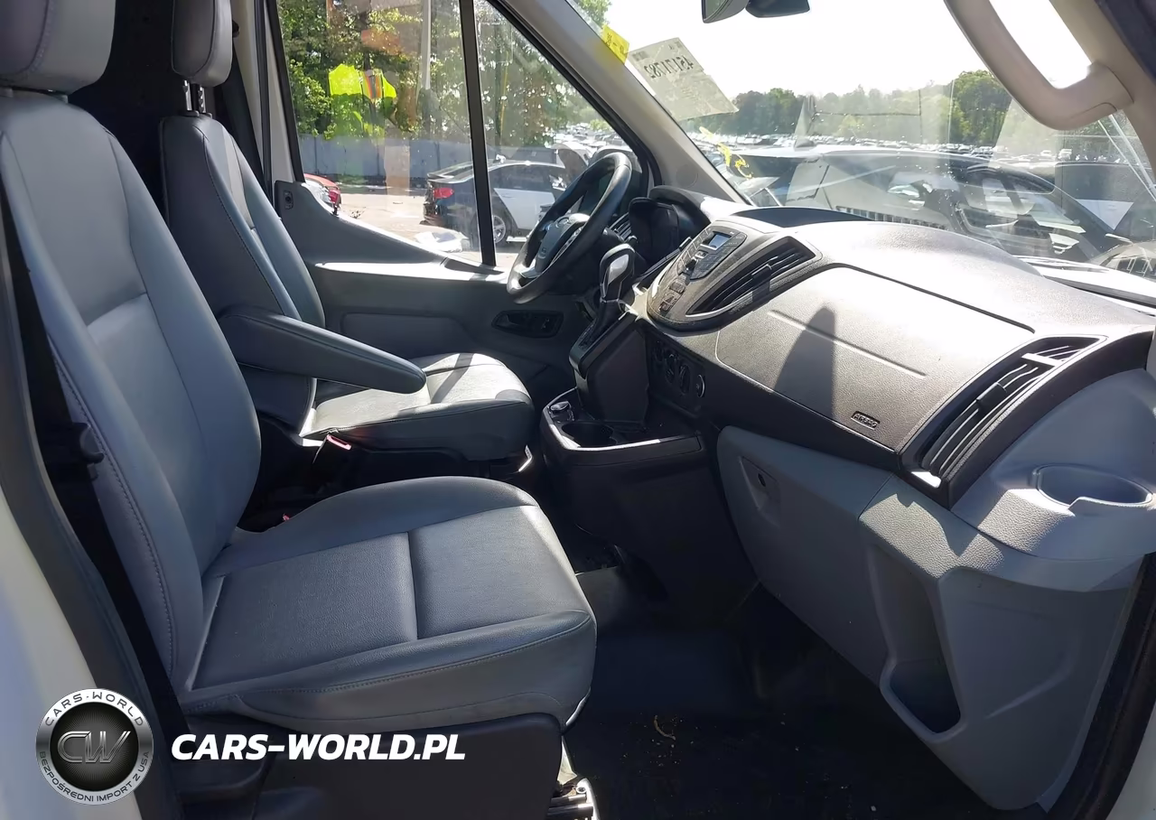 2018 Ford Transit-250 VIN:1FTYR2CG5JKB49961 - 5