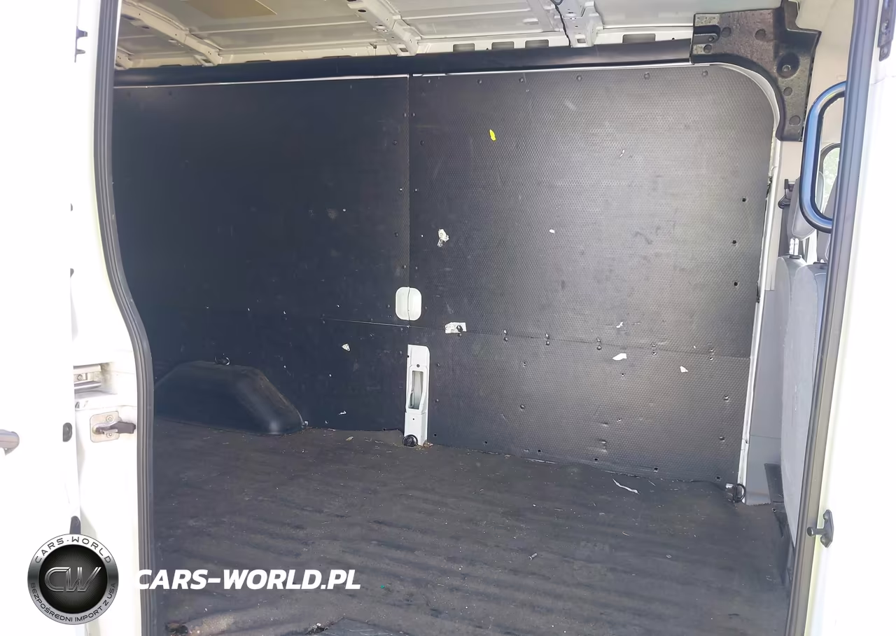 2018 Ford Transit-250 VIN:1FTYR2CG5JKB49961 - 8
