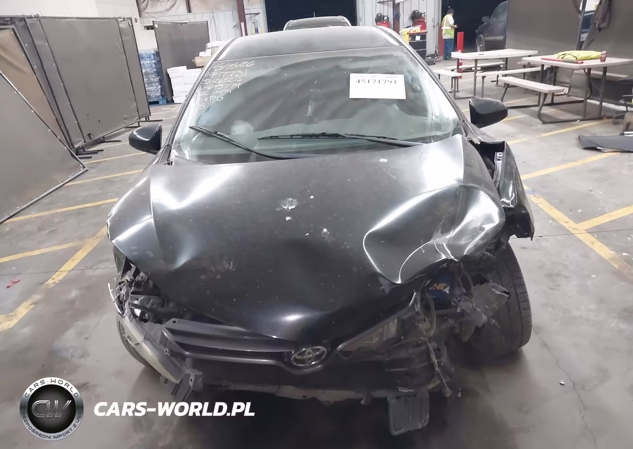 2016 Toyota Corolla Le VIN:2T1BURHE9GC693779 - 11