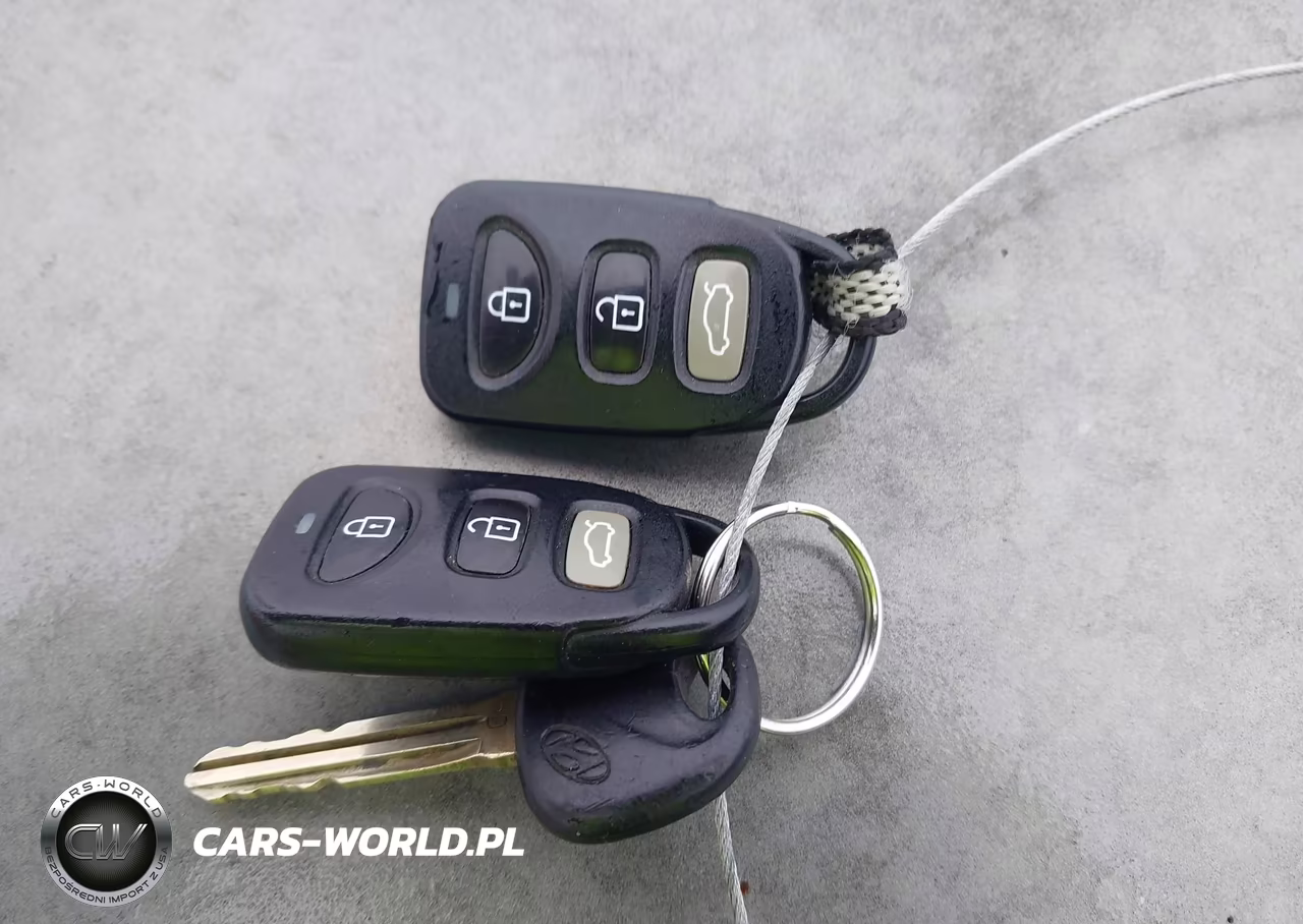 2008 Hyundai Elantra Gls-Se VIN:KMHDU46DX8U390841 - 11