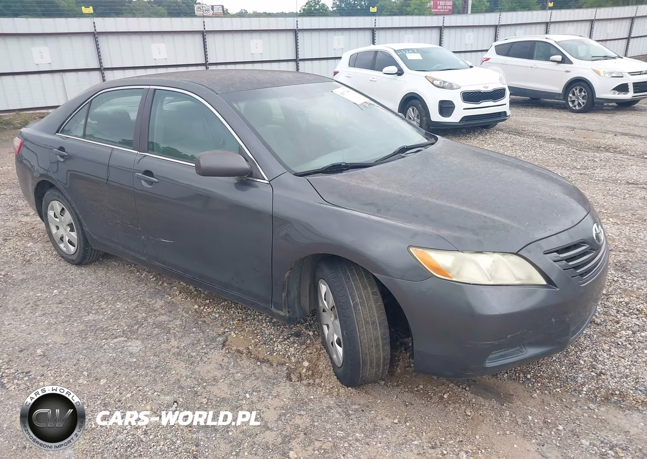 2009 Toyota Camry Le – zdjęcie 1 z 13