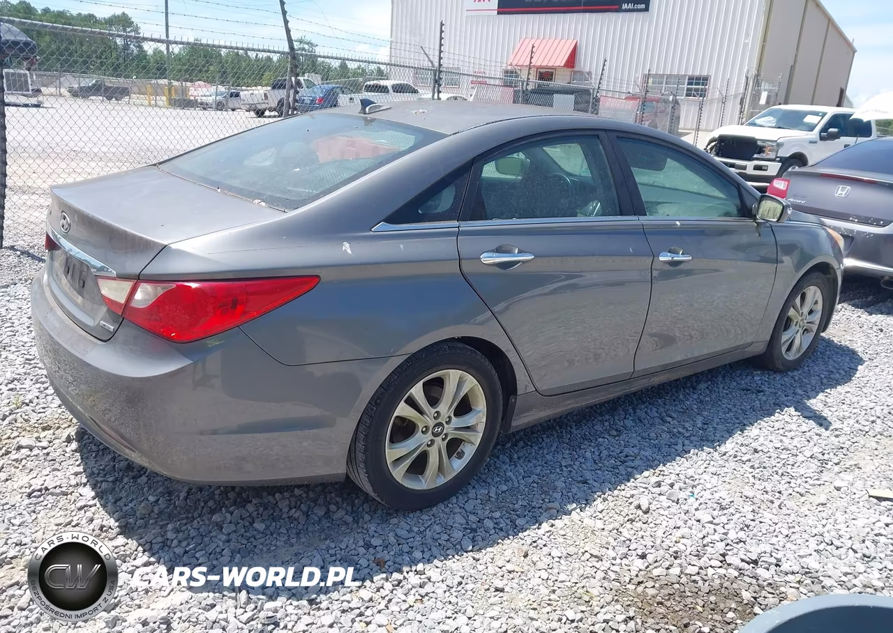 2013 Hyundai Sonata Limited VIN:5NPEC4ACXDH548657 - 4