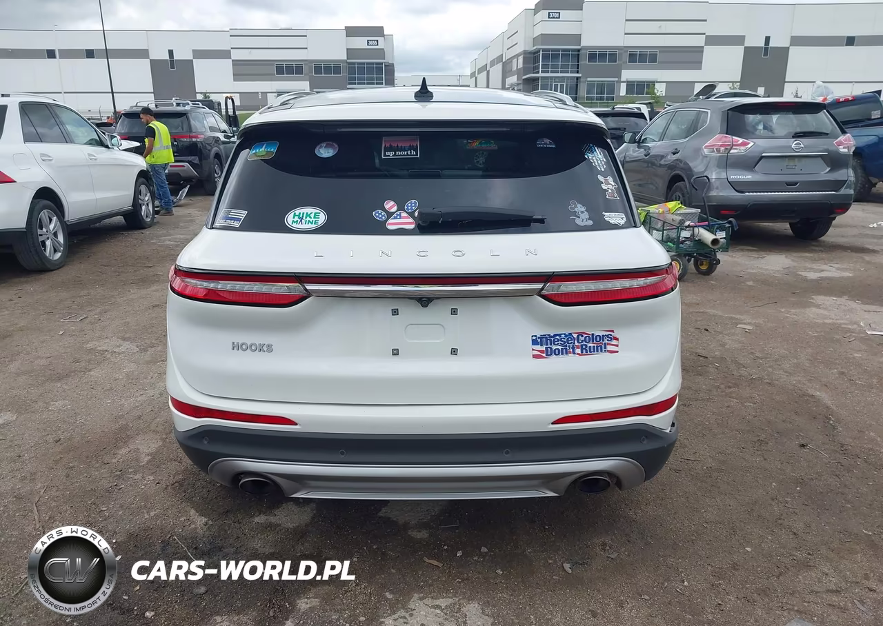 2022 Lincoln Corsair Standard VIN:5LMCJ1D90NUL30187 - 16
