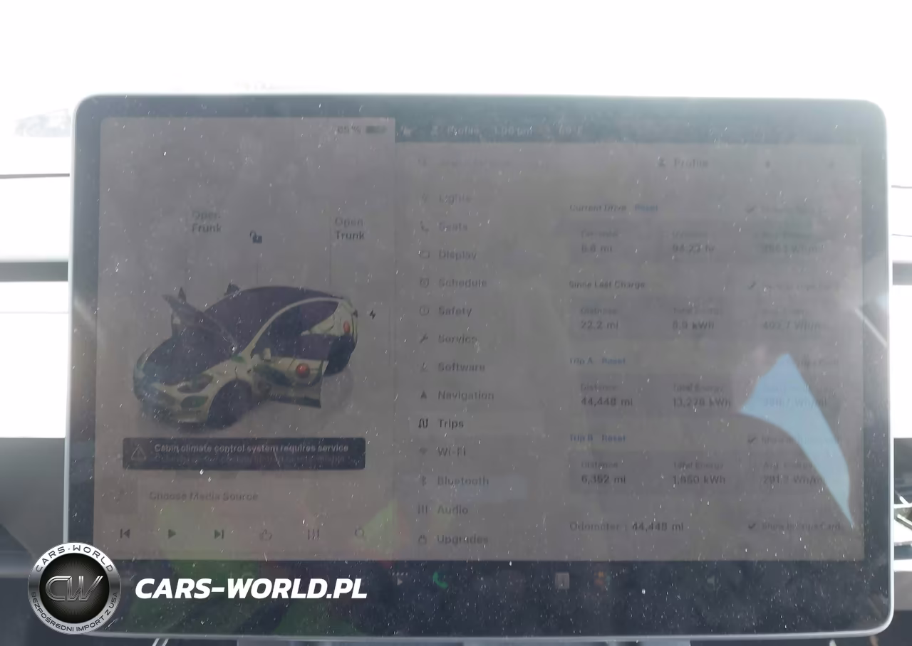 2024 Tesla Model Y Performance Dual Motor All-Wheel Drive VIN:7SAYGDEF3RF020778 - 19