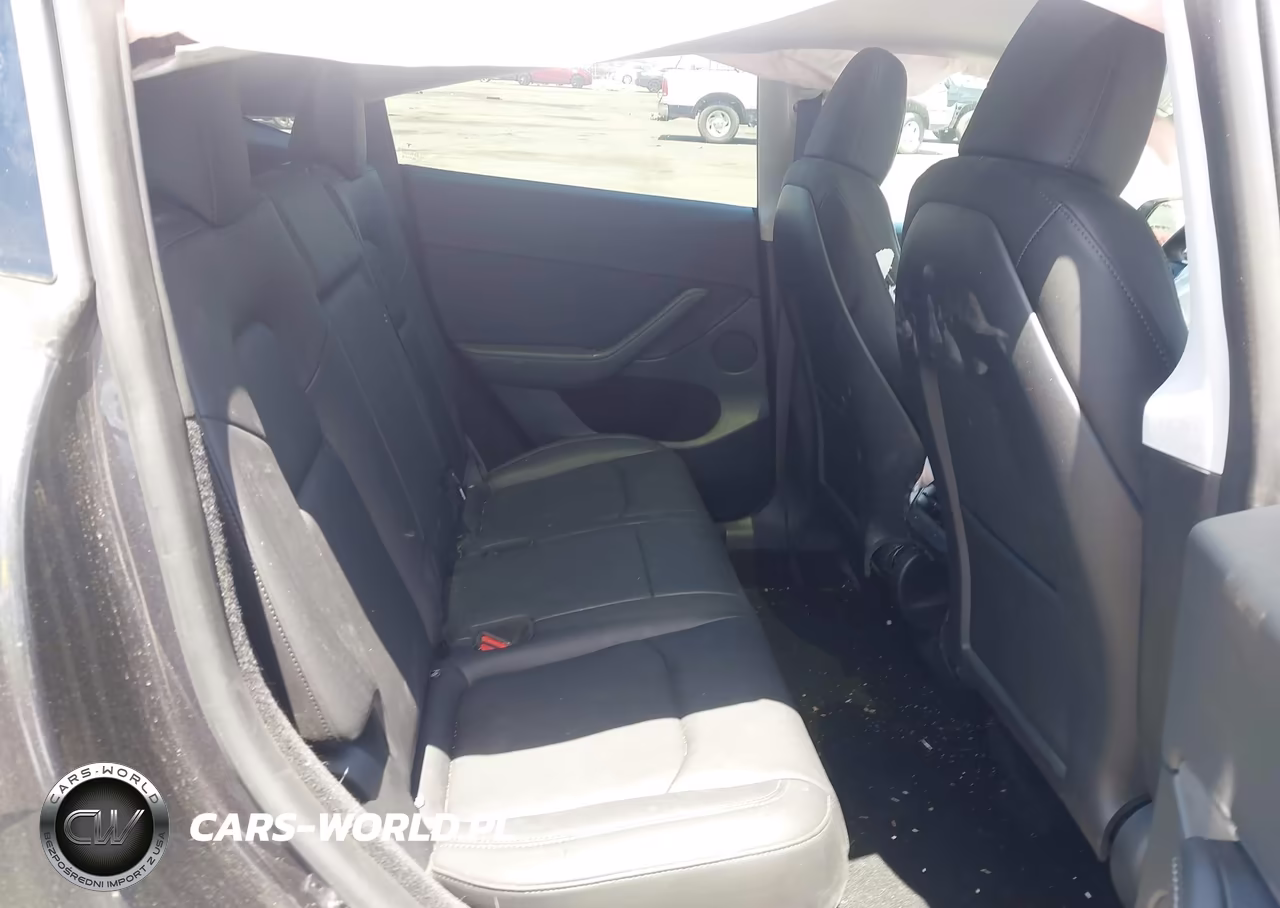 2024 Tesla Model Y Performance Dual Motor All-Wheel Drive VIN:7SAYGDEF3RF020778 - 8