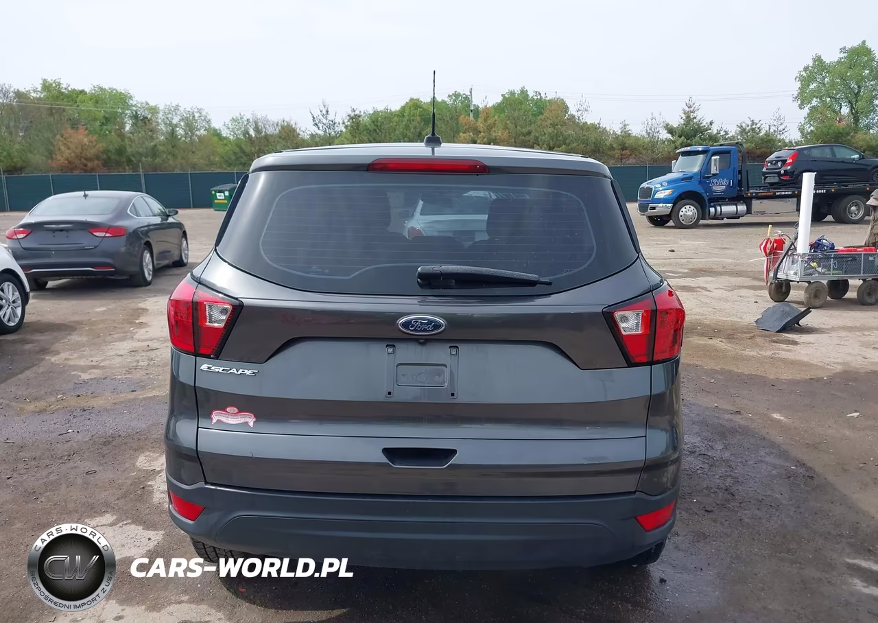 2019 Ford Escape S VIN:1FMCU0F72KUA13698 - 16