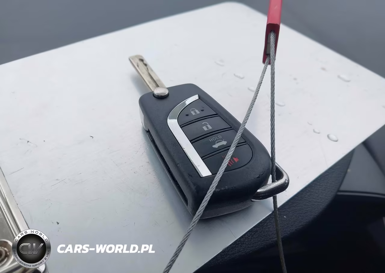 2020 Toyota Corolla Le VIN:5YFEPRAEXLP013963 - 11