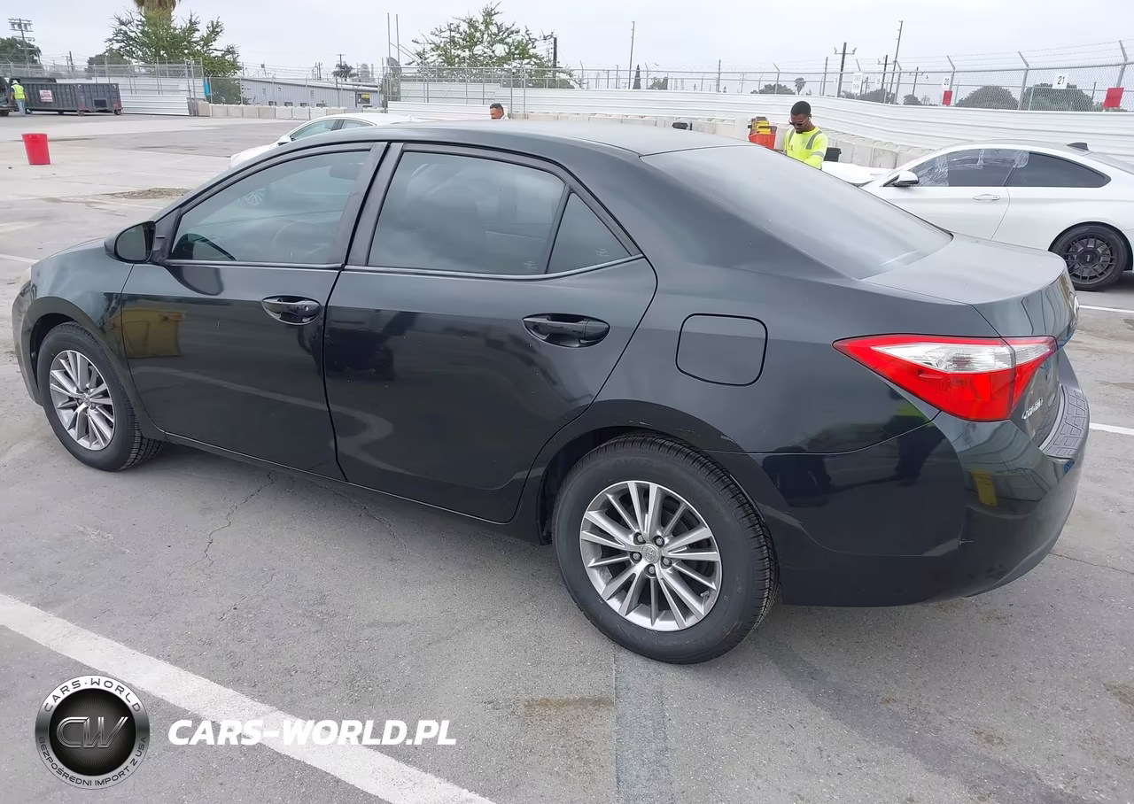 2014 Toyota Corolla Le Plus VIN:5YFBURHE4EP071619 - 3