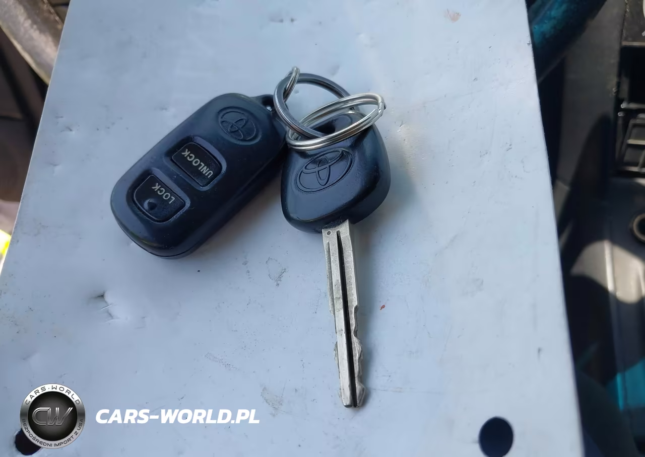 2005 Toyota Corolla S VIN:1NXBR32E15Z558203 - 11