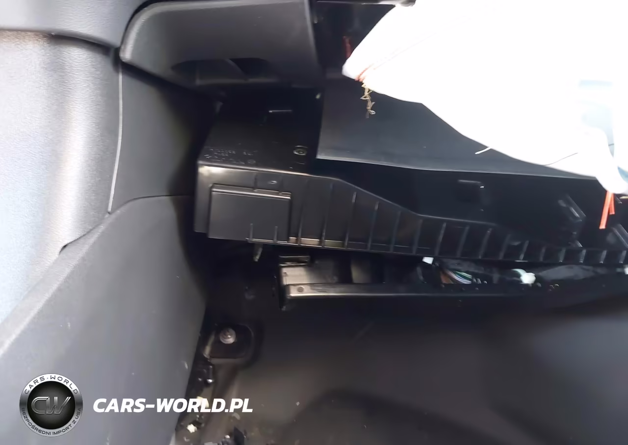2023 Rivian R1S Adventure VIN:7PDSGABA1PN028802 - 21