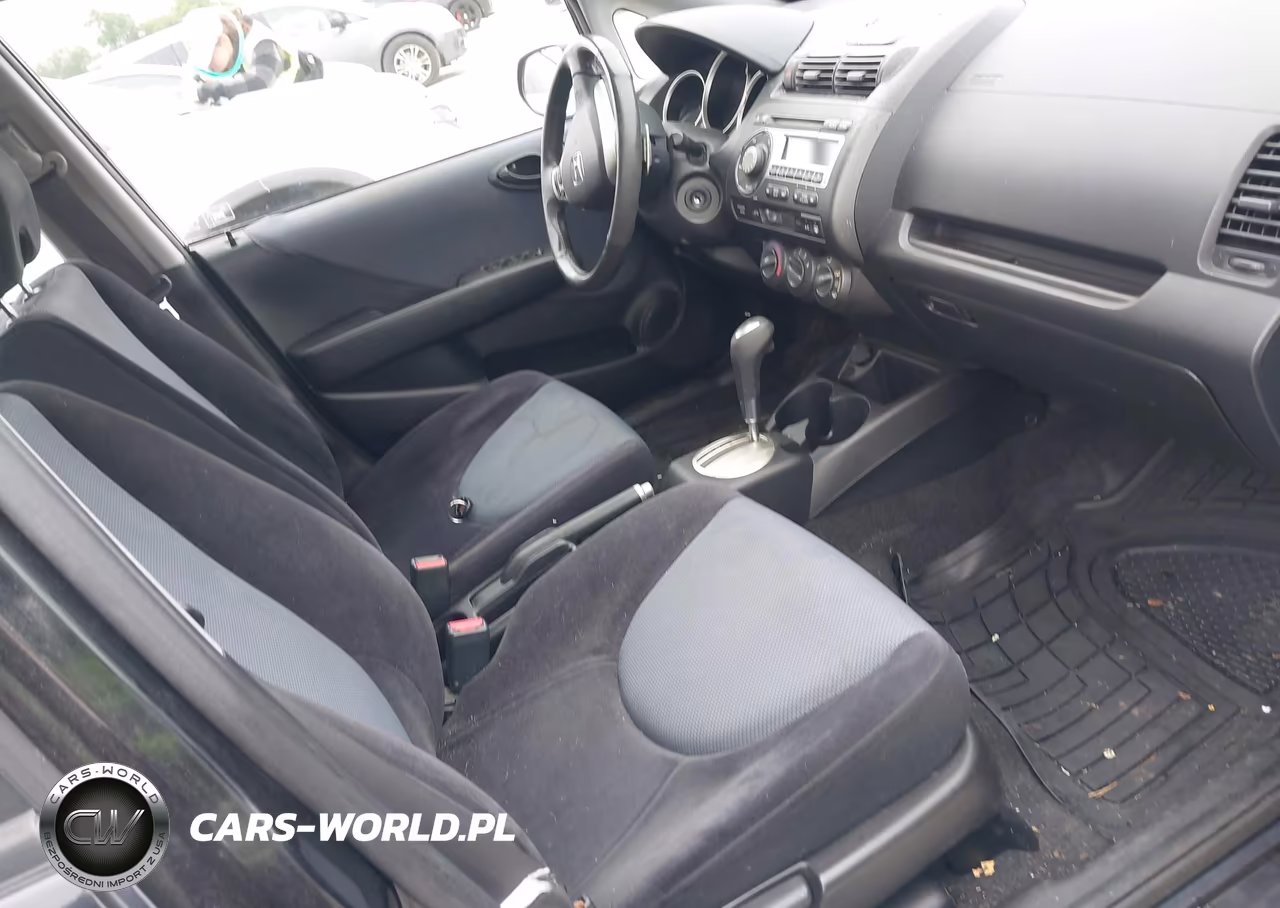 2008 Honda Fit Sport VIN:JHMGD38688S072365 - 5