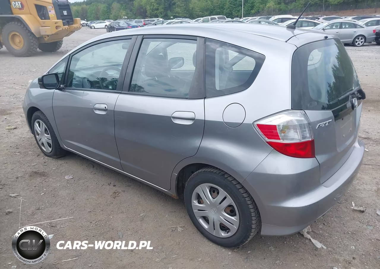 2010 Honda Fit VIN:JHMGE8H20AS017485 - 3