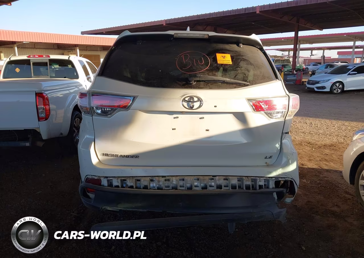 2015 Toyota Highlander Le Plus V6 VIN:5TDZKRFH7FS098825 - 18