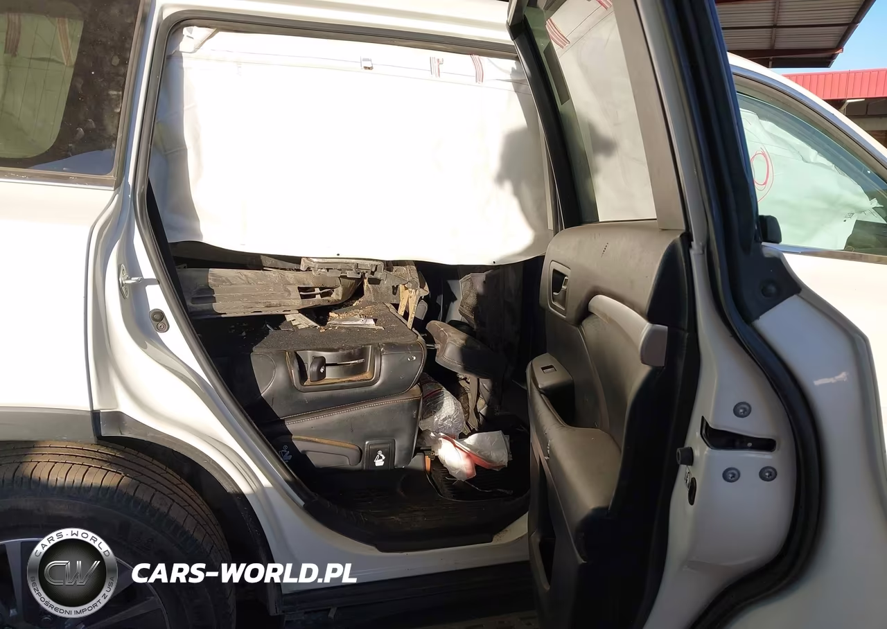 2015 Toyota Highlander Le Plus V6 VIN:5TDZKRFH7FS098825 - 8