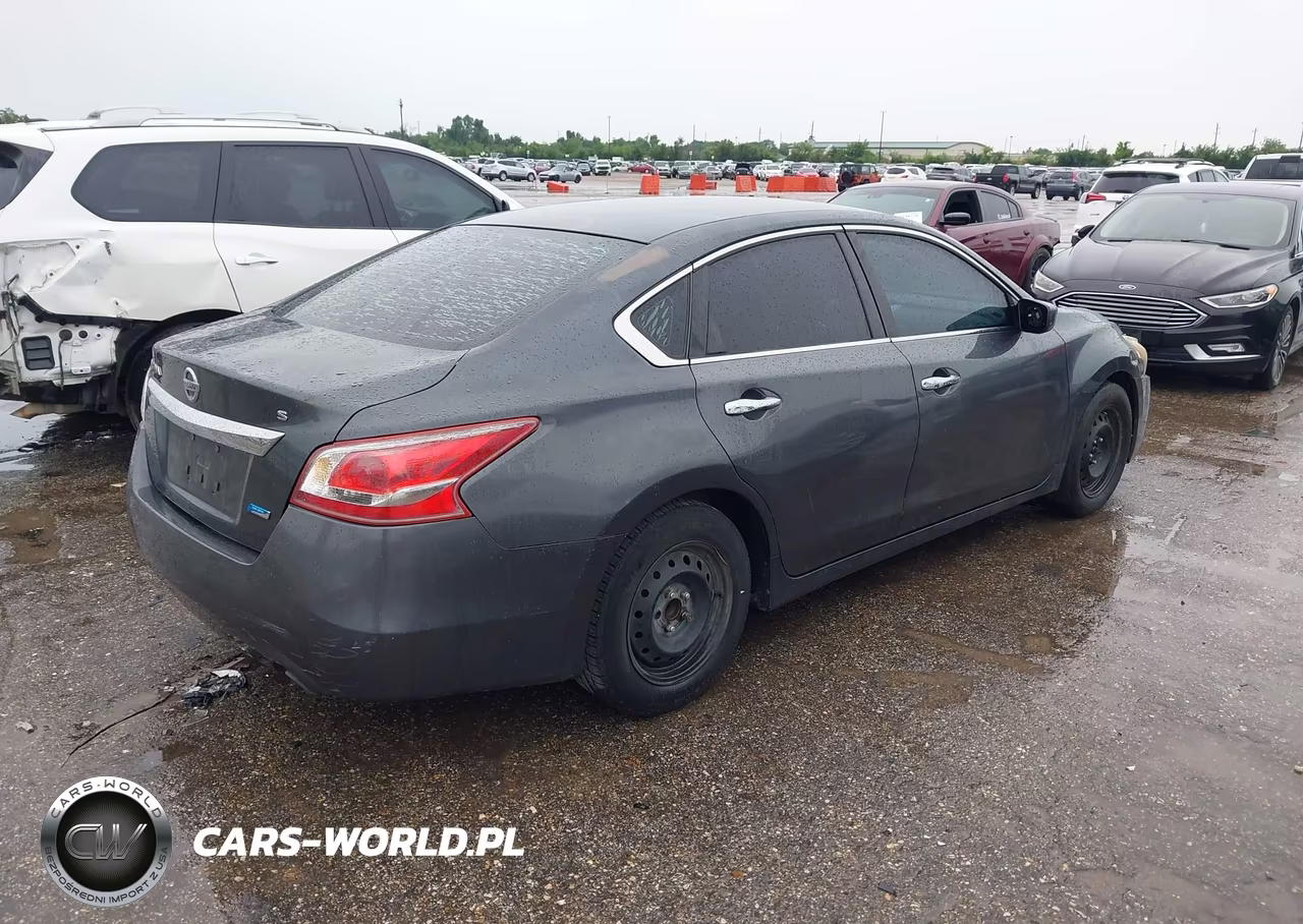 2013 Nissan Altima 2.5 S VIN:1N4AL3AP3DC258192 - 4