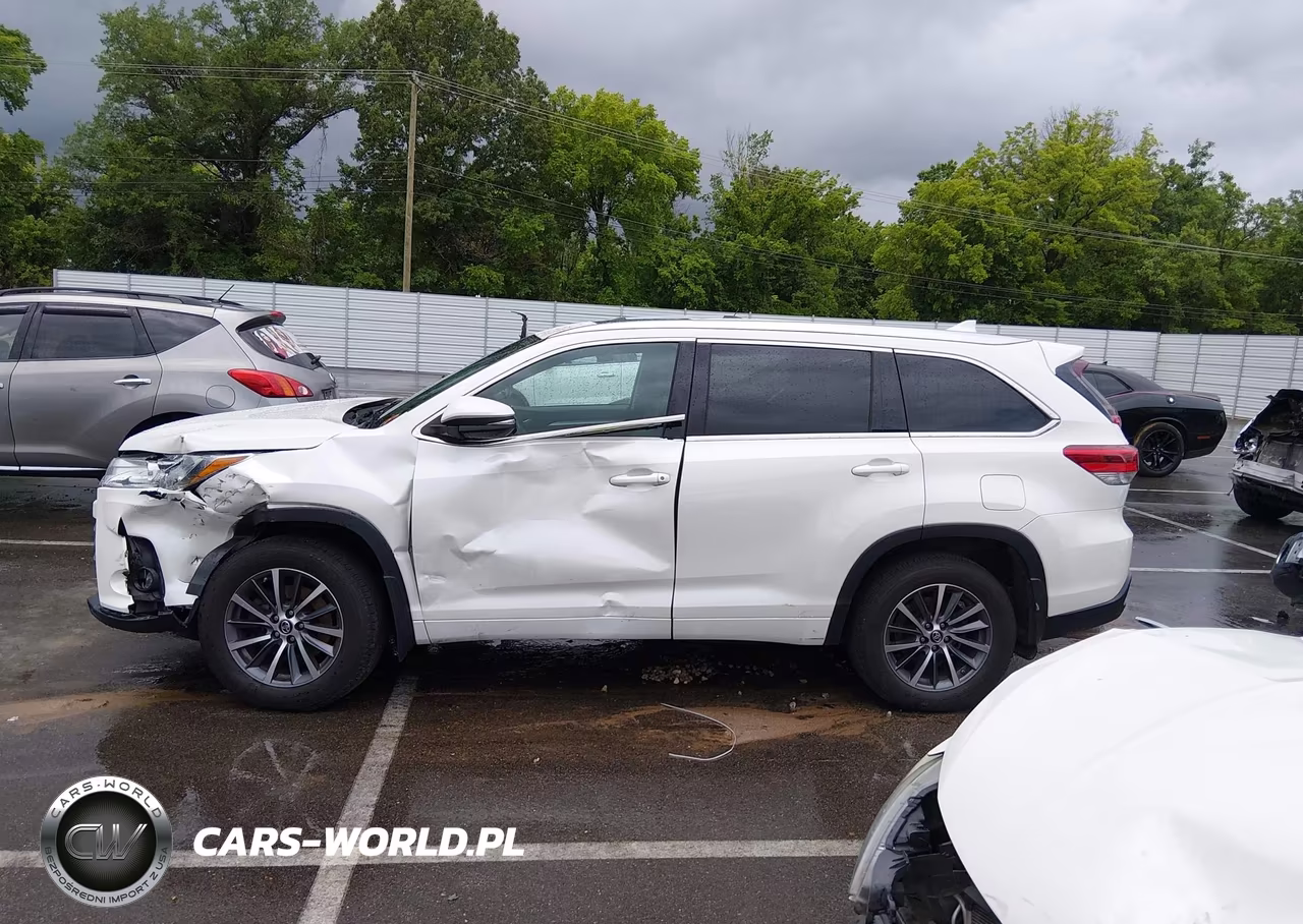 2017 Toyota Highlander Xle VIN:5TDJZRFH3HS508242 - 14