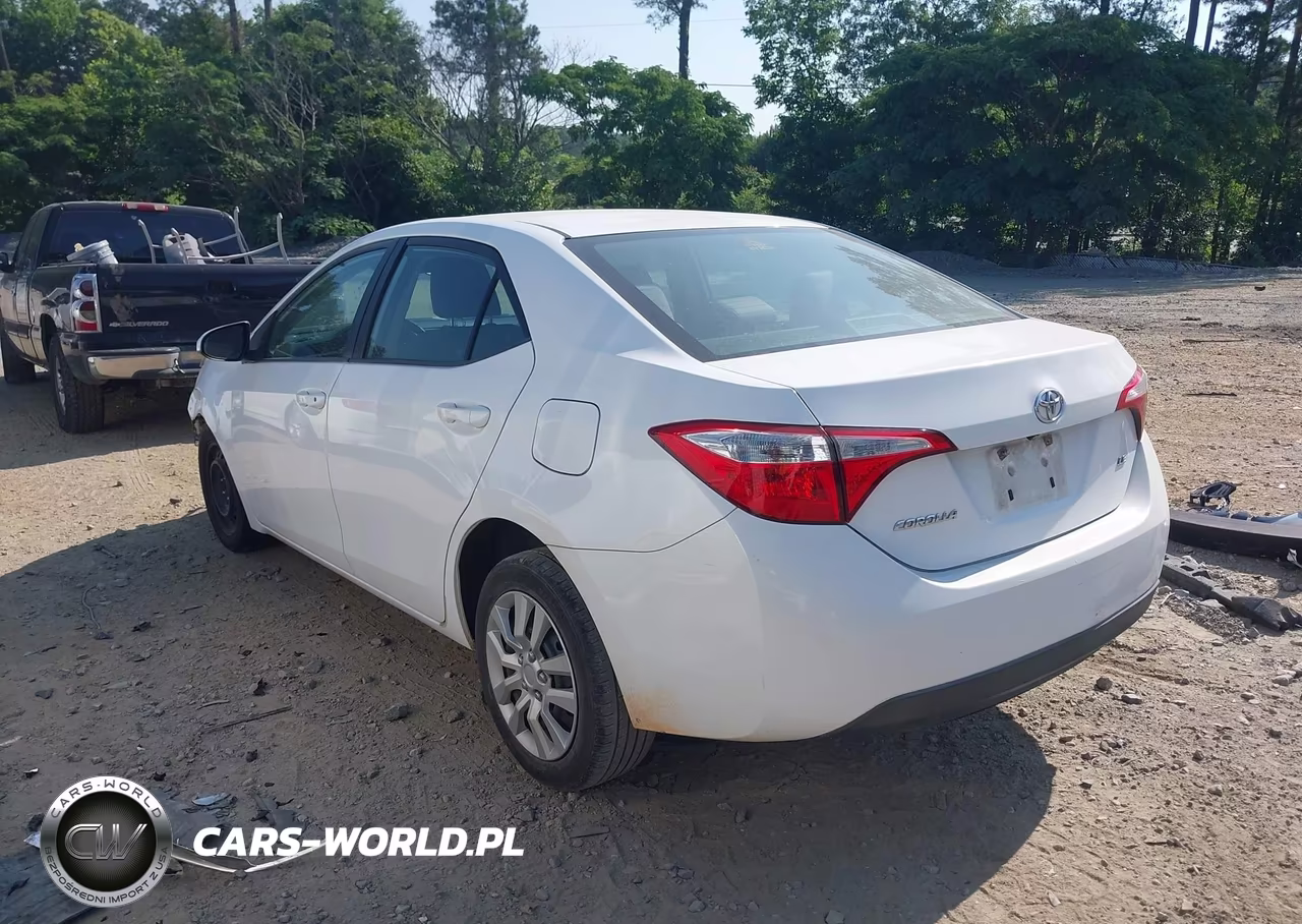 2016 Toyota Corolla Le VIN:2T1BURHE1GC656063 - 3